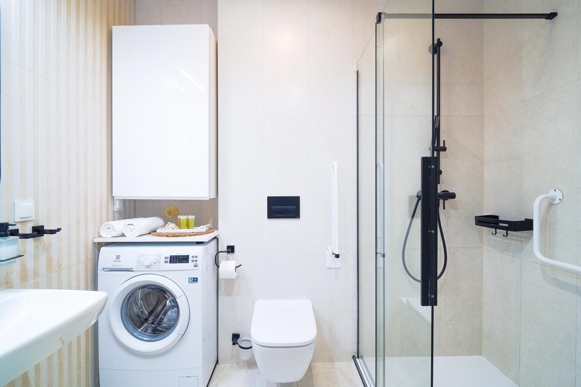 Lulu Apartments - Pod Masztami - Apartament Dwupokojowy - Basen Silownia Parking Kołobrzeg Eksteriør billede