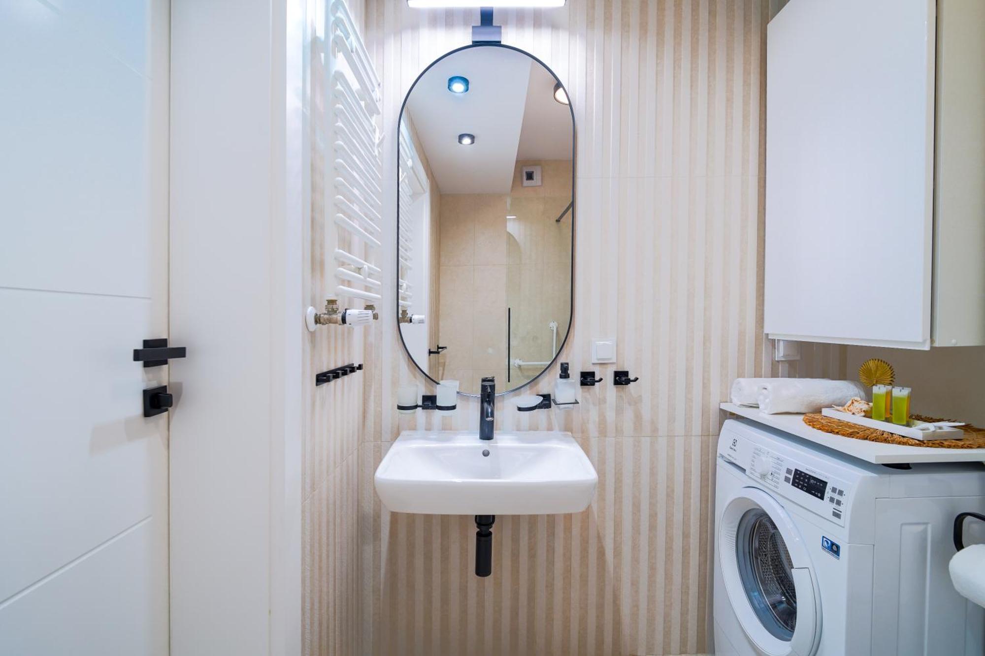 Lulu Apartments - Pod Masztami - Apartament Dwupokojowy - Basen Silownia Parking Kołobrzeg Eksteriør billede
